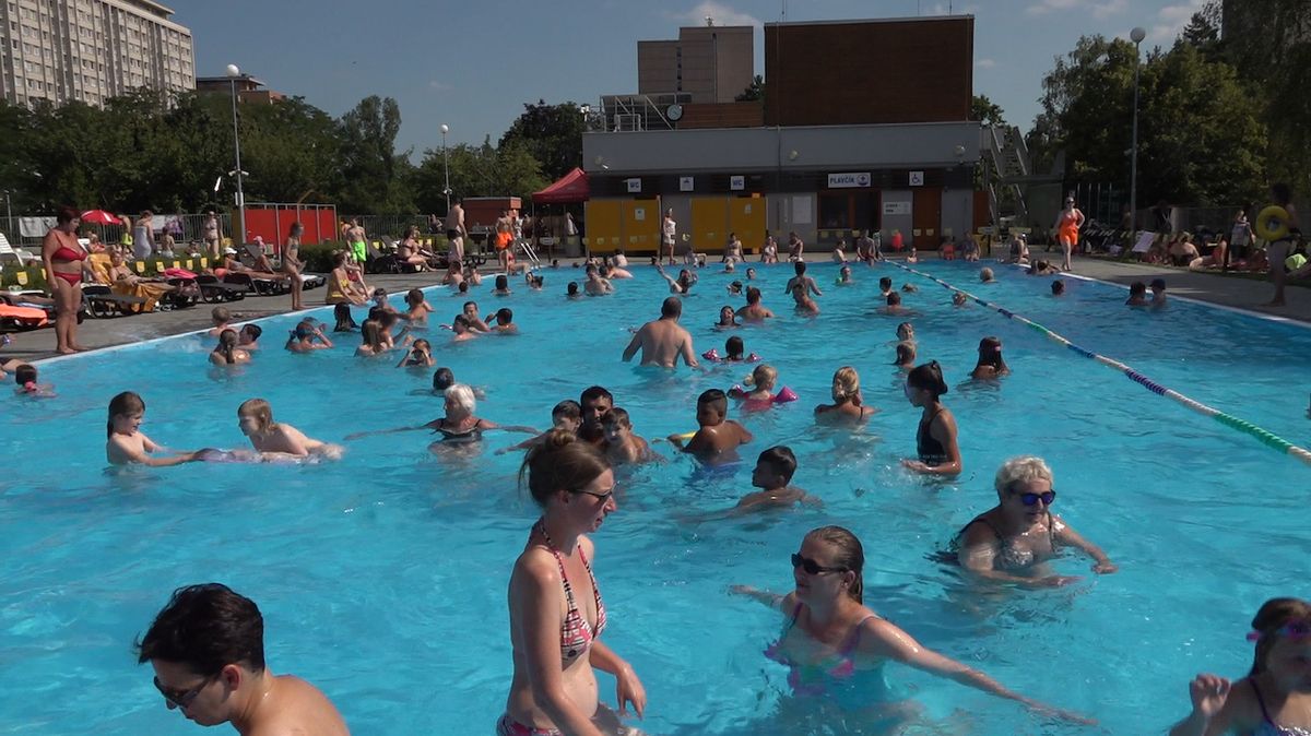 Přehledně: Maturita z matematiky se bude při návštěvě bazénu hodit